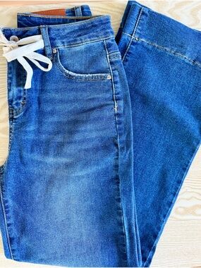 Sidefeel brand Women's Straight Leg Jeans in Blue with Drawstring Waist